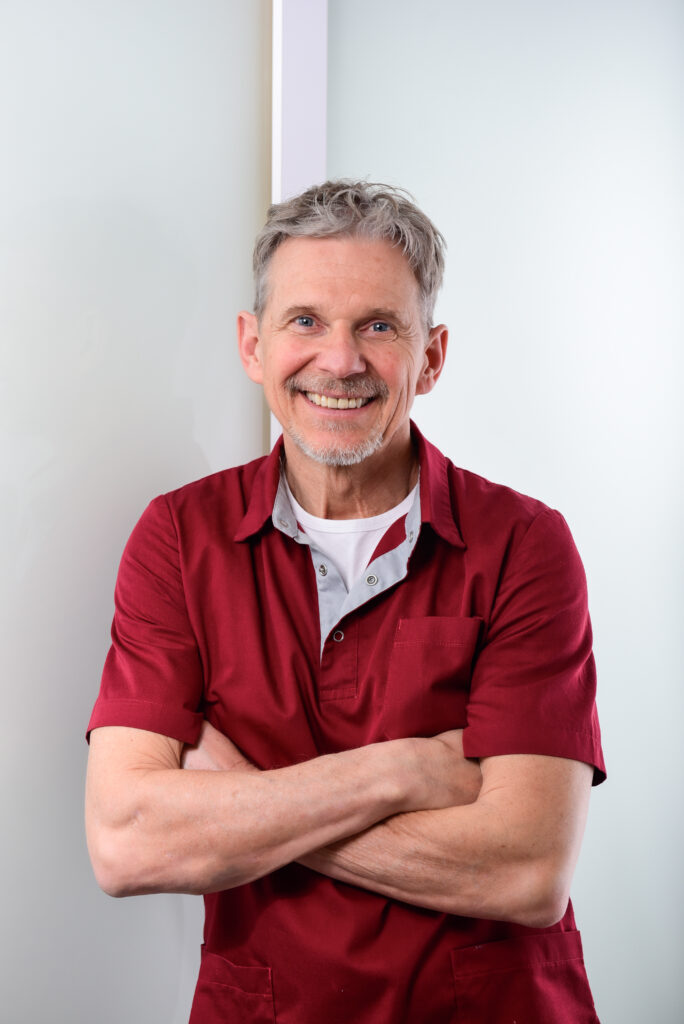 Zahnarzt Clemens Schirmer